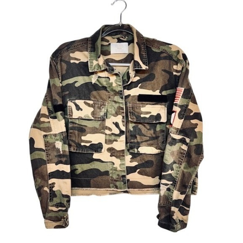 Bershka Camo Utility Jacket Cropped Distressed Raw Hem Small Grunge Casual Edgy